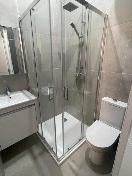 New Two Bedroom Flat Kamila On A Dwell 슬리에마 외부 사진